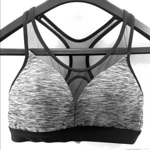 La SENZA Wireless Sports Bra